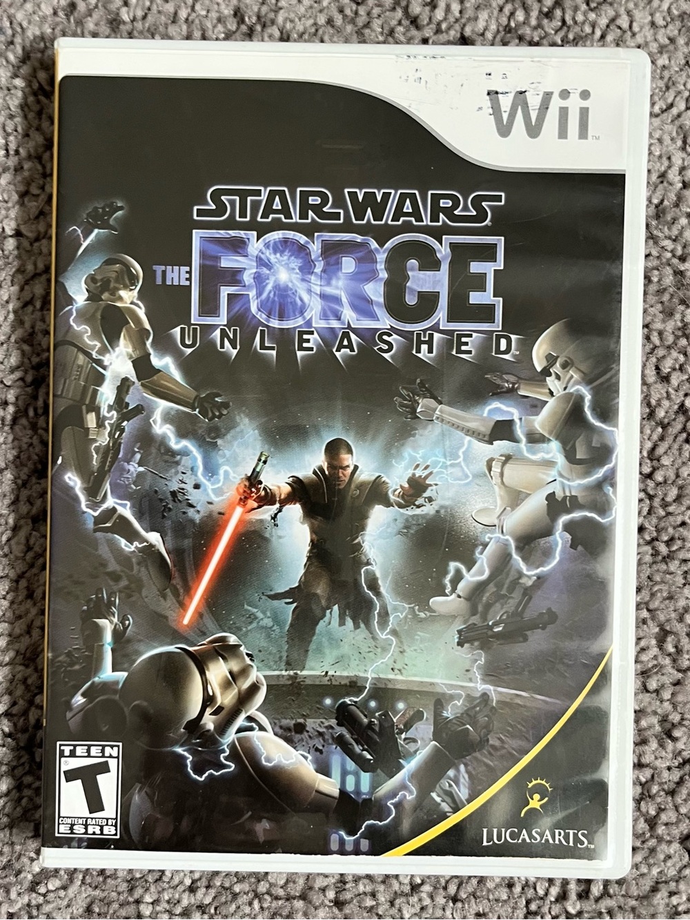 Star Wars: The Force Unleashed - Wii Game (Black Cover)